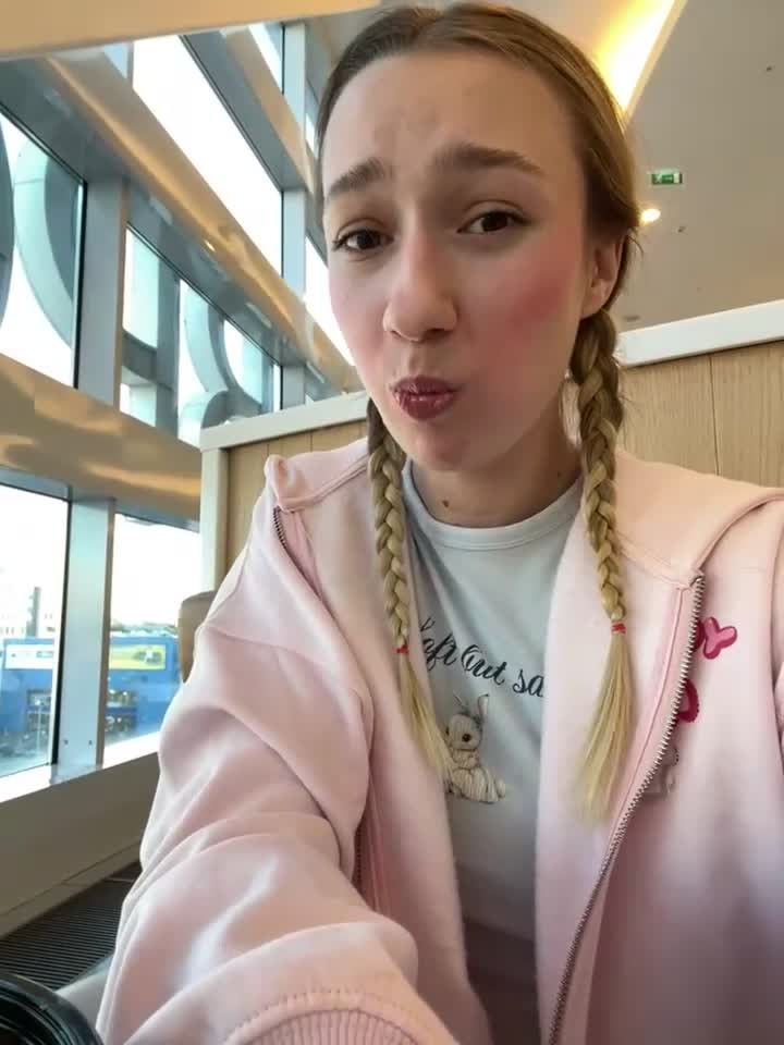 Lia__Love