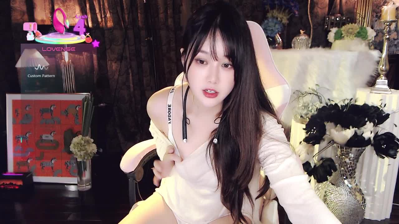 Alice-777 - Stripchat webcam show • Monday, August 4, 2025 #Topless #Twerk #RolePlay